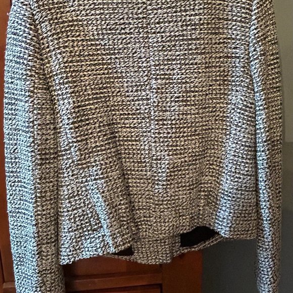 Jacket - Picture 3 of 4